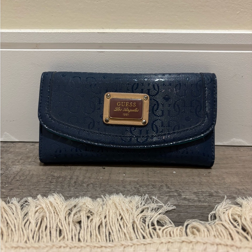 Guess wallet